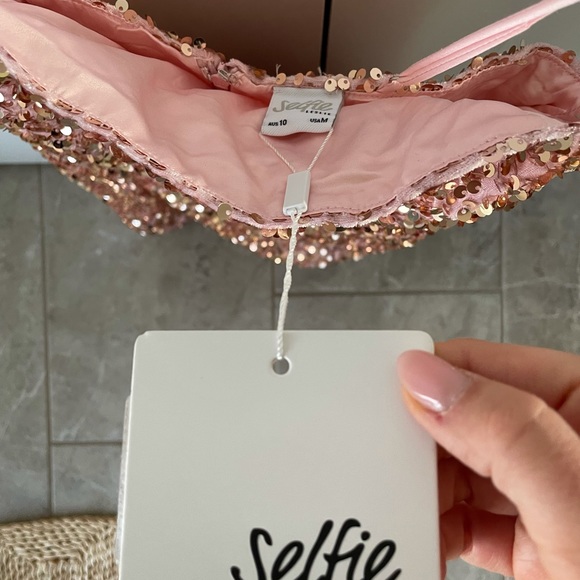 Selfie Leslie sequin dress brand new size medium - Picture 3 of 7